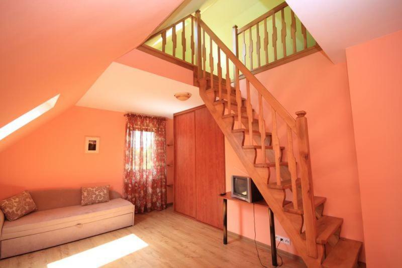 Karpnicka Struga W Dolinie Palacow I Ogrodow Jelenia Gora Ngoại thất bức ảnh